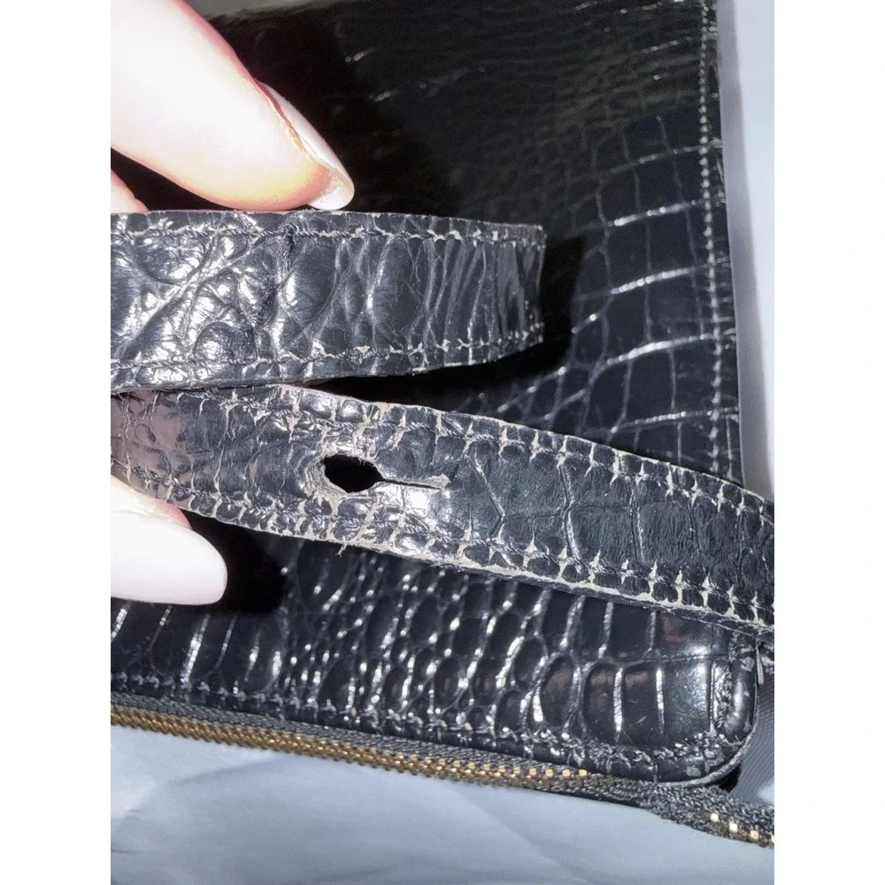 Brahmin strap shows